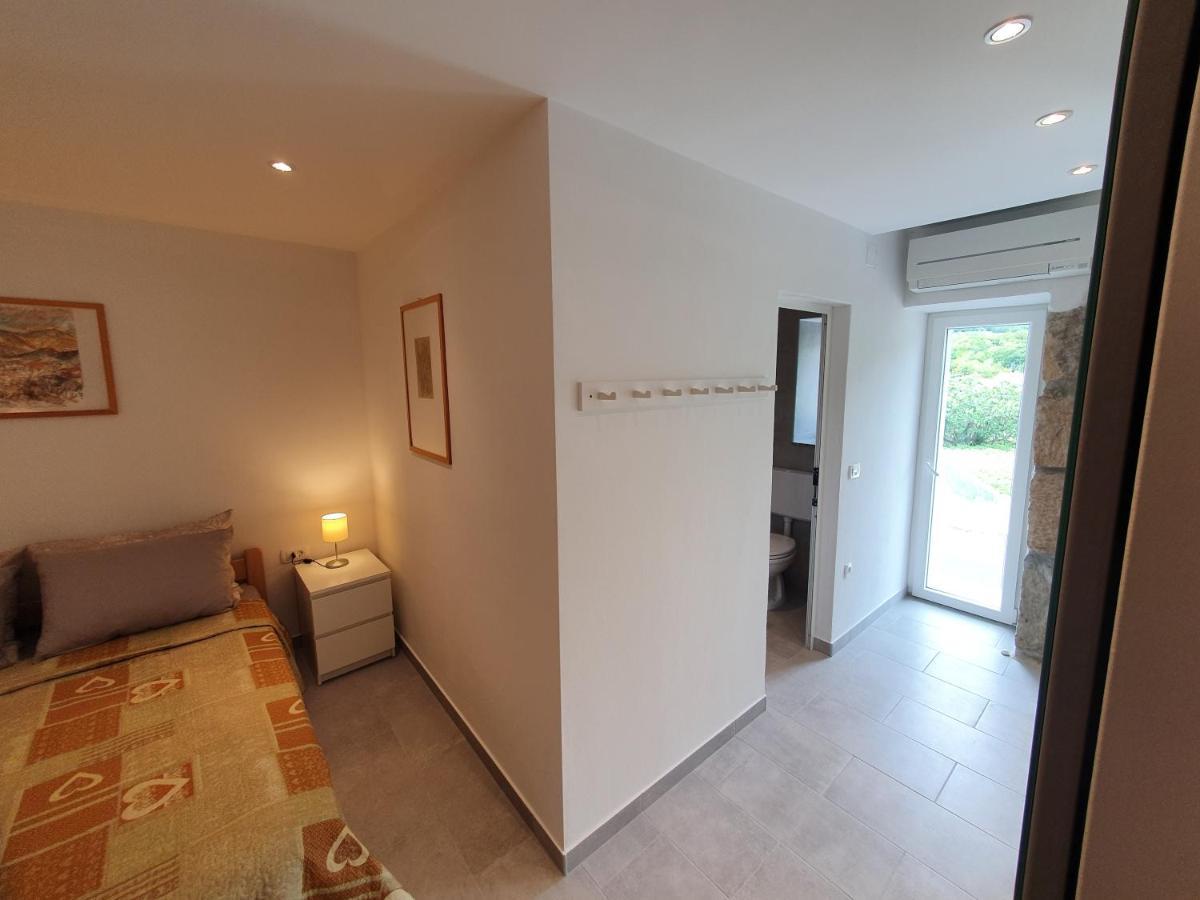 Ferienwohnung Relax House Rosemary Draga Bašćanska Exterior foto